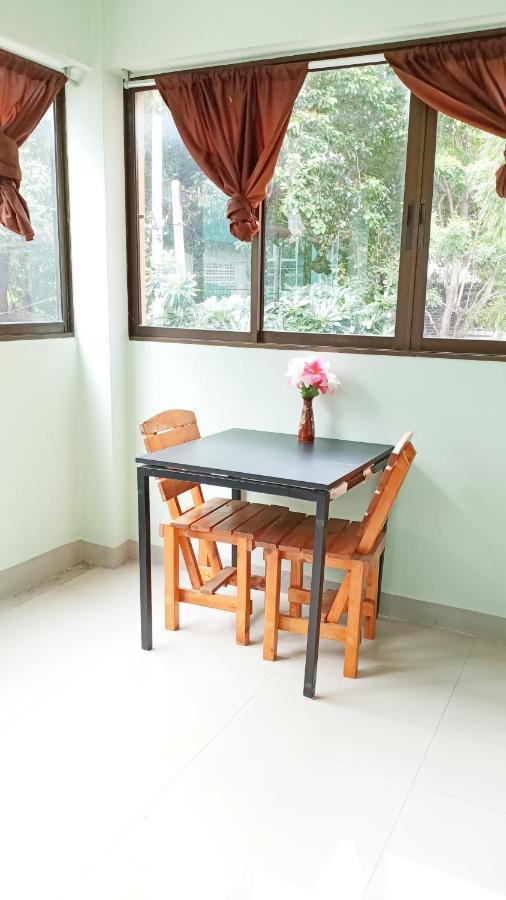 Banyan Resort Bangsaen Bagian luar foto