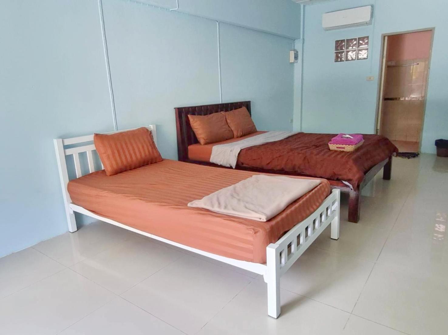 Banyan Resort Bangsaen Bagian luar foto